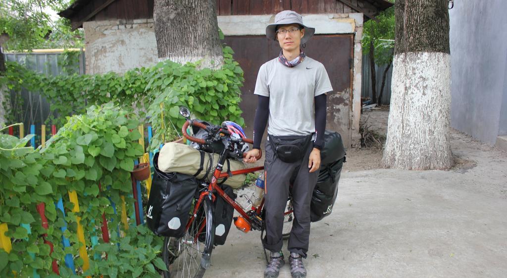 Almaty Hostel Dom Koktobe 外观 照片
